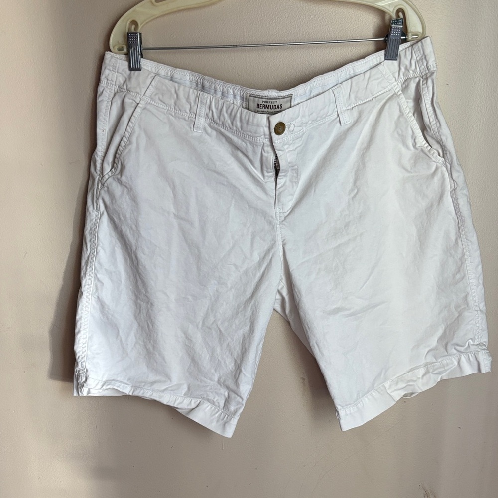 Old Navy Perfect Bermuda Shorts